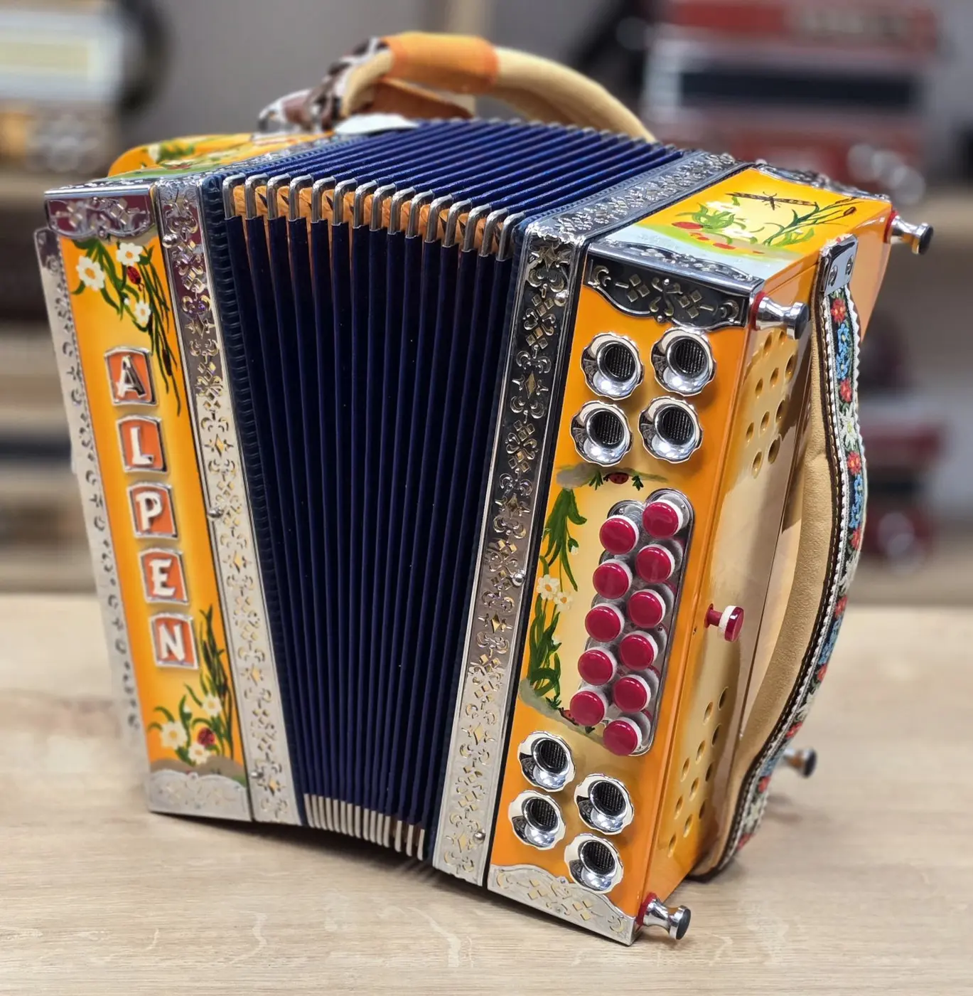 Rabljena harmonika Alpen B-Es-As 30 – fotografija 3