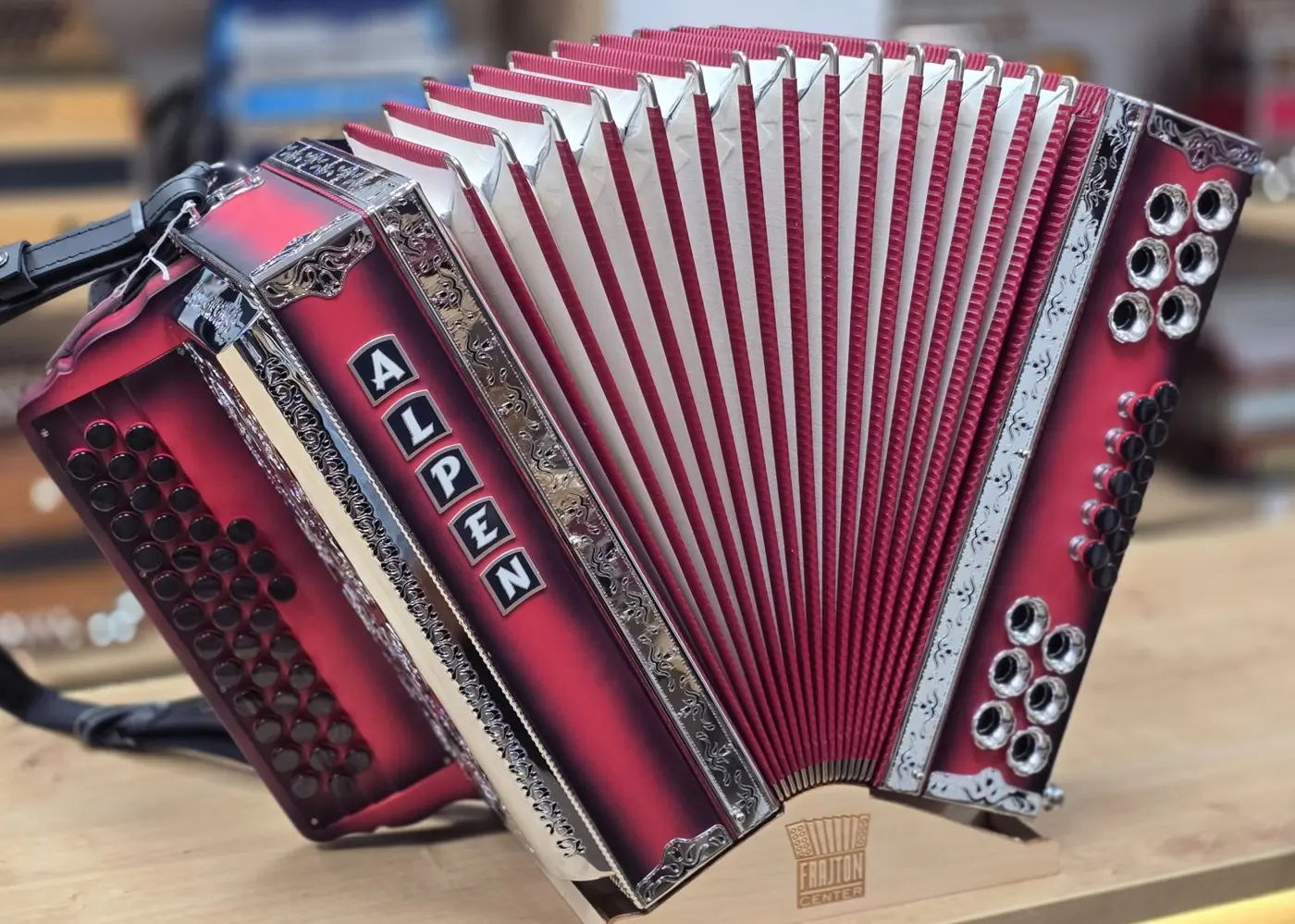 Nova harmonika Alpen C-F-B 38 — nove na zalogi – fotografija 7