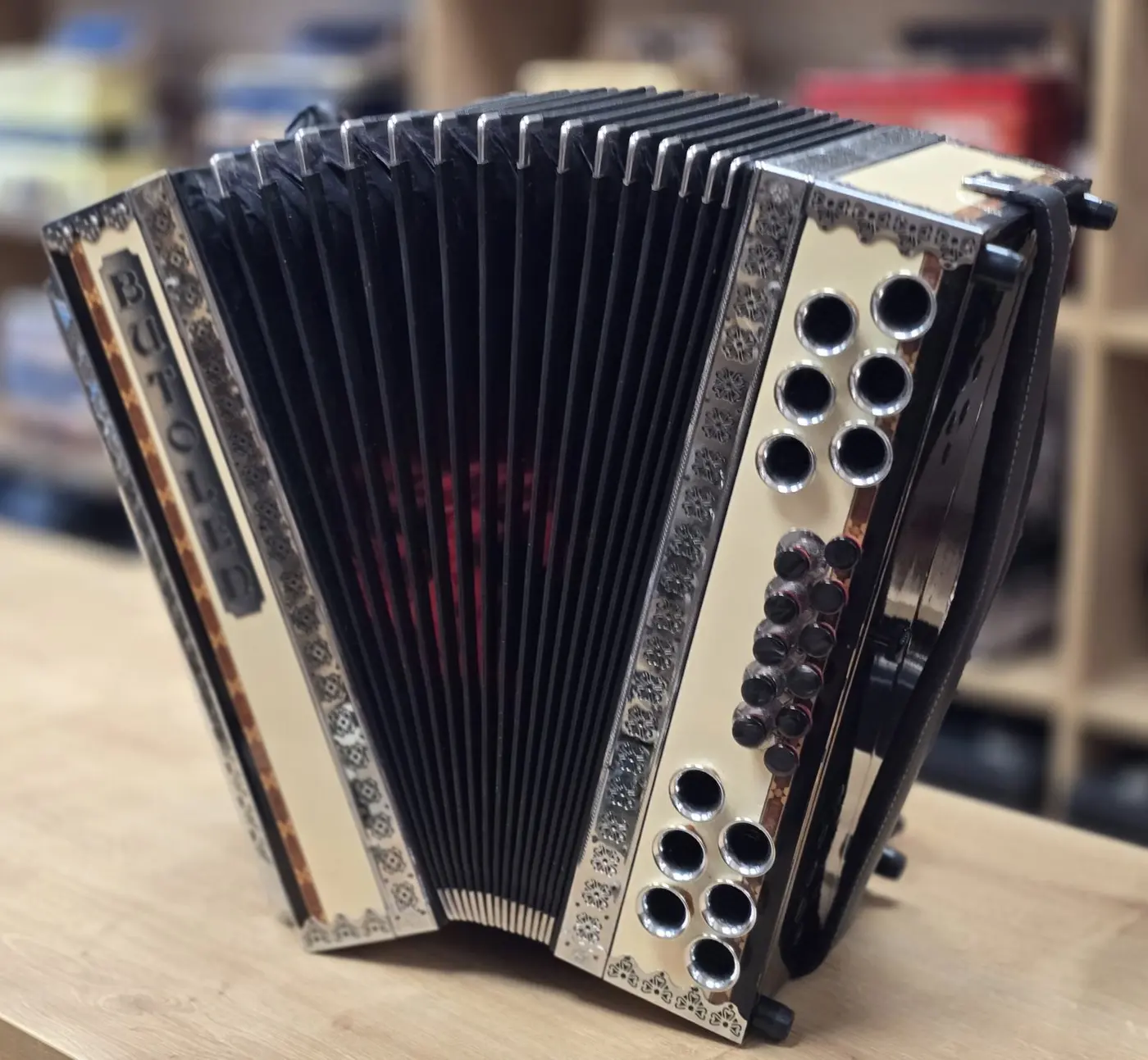 Rabljena harmonika Butolen B-Es-As 38 – fotografija 2