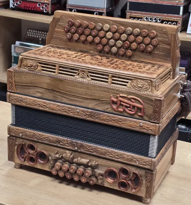 Rabljena harmonika Eb C-F-B 38 – fotografija 3