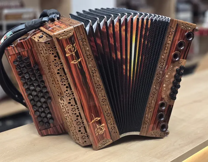 Rabljena harmonika Frajton C-F-B 38