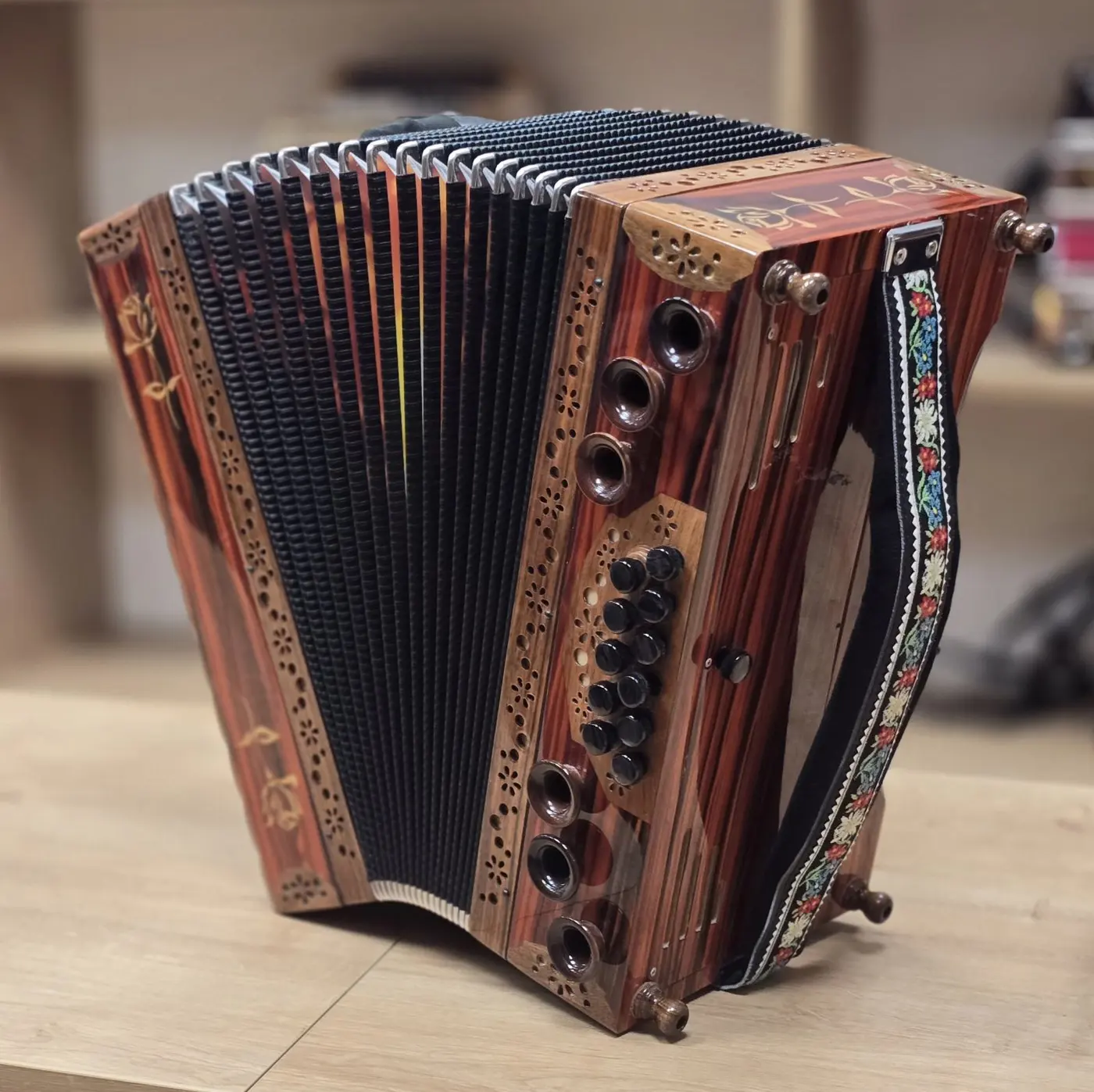 Rabljena harmonika Frajton C-F-B 38 – fotografija 2
