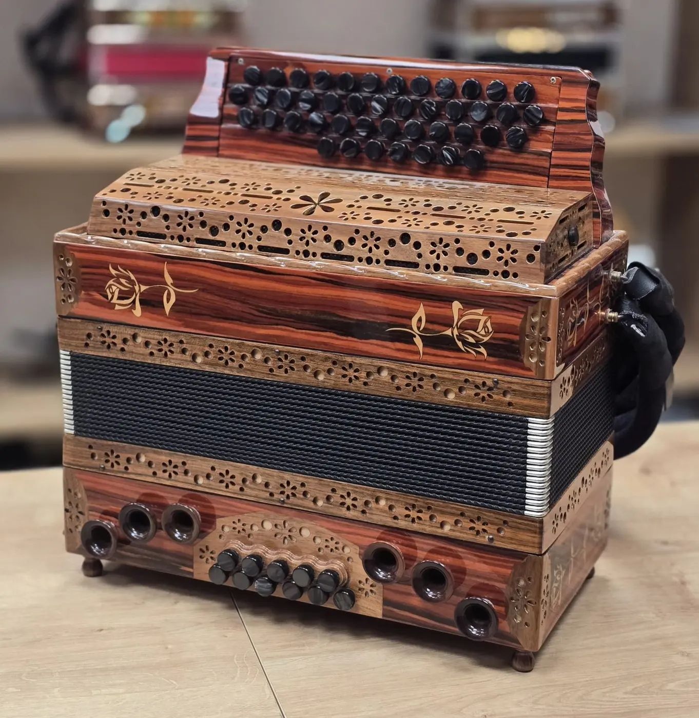 Rabljena harmonika Frajton C-F-B 38 – fotografija 3