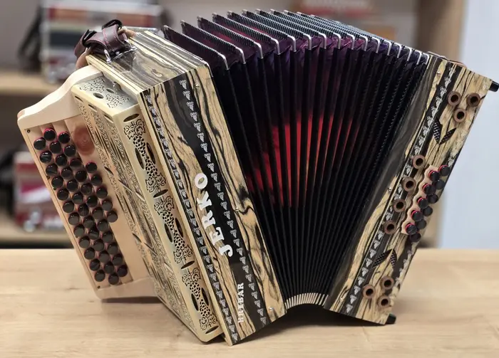 Nova harmonika Jerko B-Es-As 38