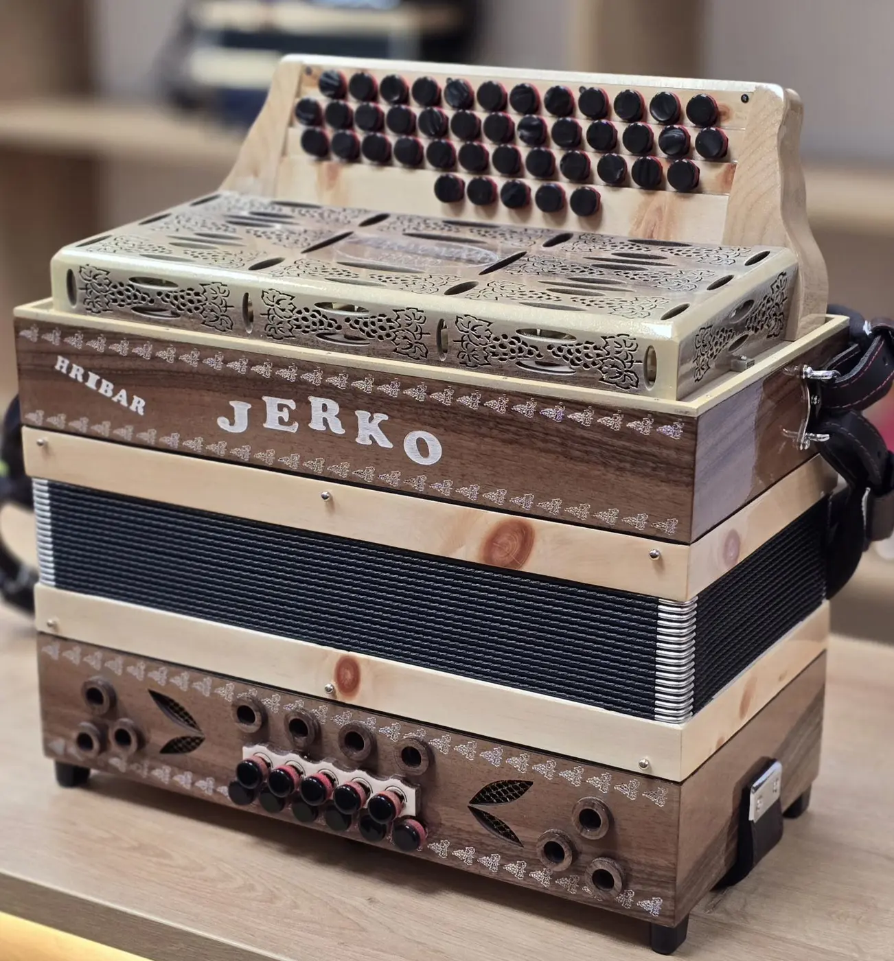 Nova harmonika Jerko Cis-Fis-H 38 – fotografija 2
