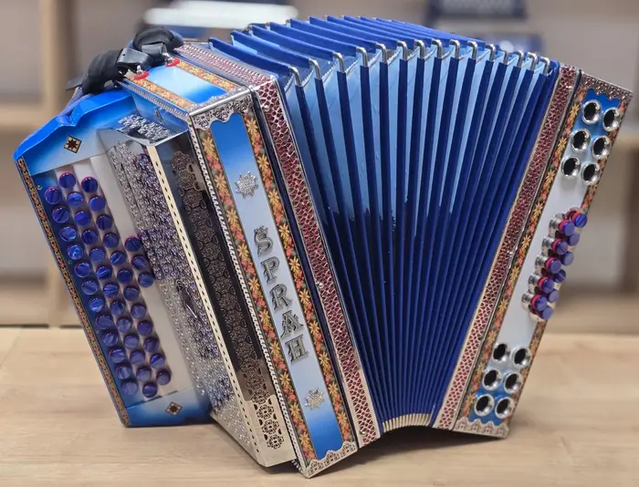 Rabljena harmonika Šprah Cis-Fis-H 38